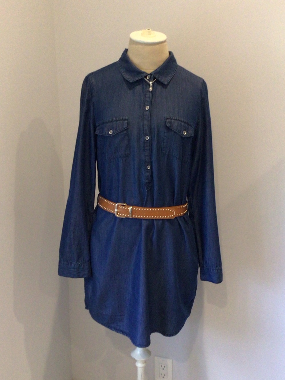 Guess Indigo Denim Long Sleeve Shirt Dress with Tan Belt